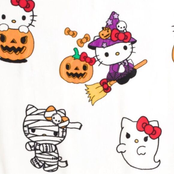 Hello Kitty Halloween Trick or Treat Blanket/ Throw - Picture 2 of 4